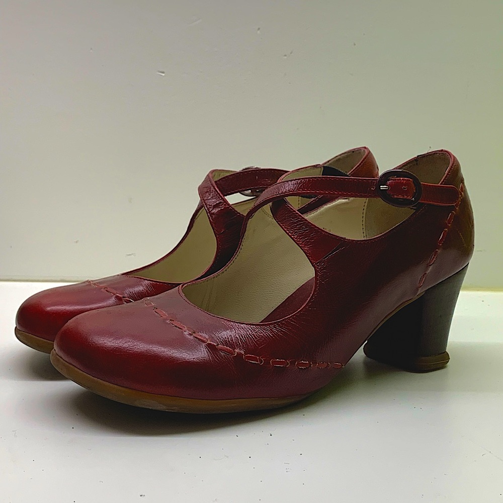 Gorgeous Red Fluevog Heels